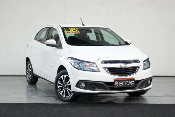 CHEVROLET ONIX 1.4 MPFI LTZ 8V FLEX 4P AUTOMÁTICO CHEVROLET ONIX 1.4 MPFI LTZ 8V FLEX 4P AUTOMÁTICO